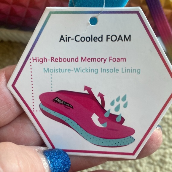 NWT FREEWALK Air-Cooled Foam Rainbow Super Lightweight Walking Shoes in Size 9 - Picture 13 of 13